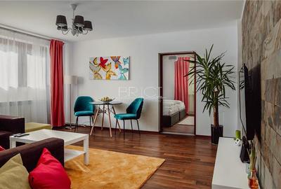 Apartament cu 2 camere semidecomandat, mobilat în Centrul Istoric