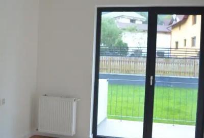 Apartament cu 2 camere decomandat în Bușteni - 1
