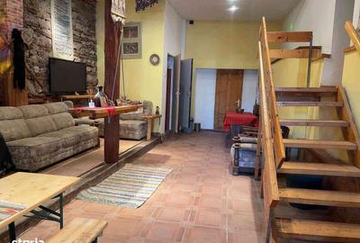 Casă cu 10 camere cu Teren 800 Mp în Central - 8