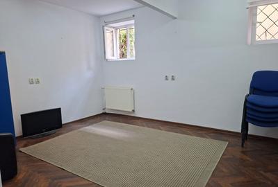 Vanzare apartament de 4 camere, zona Domenii - 3