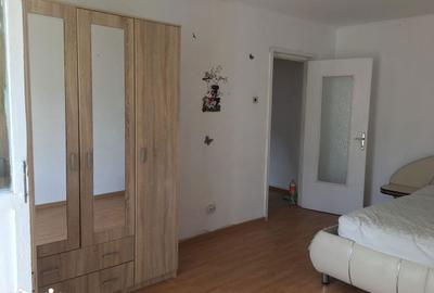 Apartament cu 2 camere decomandat în Sud