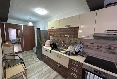 Garsonieră semidecomandată, mobilată în Florești