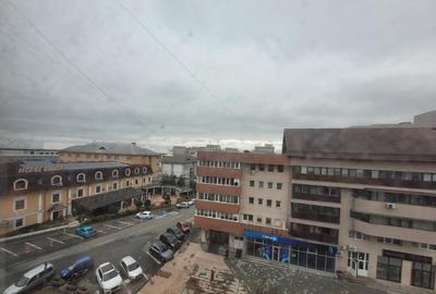 Apartament 3 camere , ultracentral, Calea Eroilor - 2