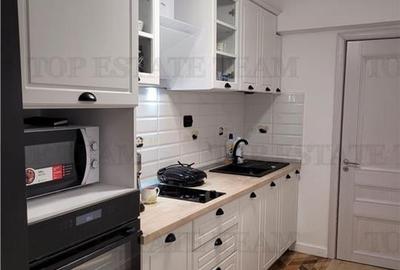 Apartament 4 camere decomandat lux Capitol Constanta - 6