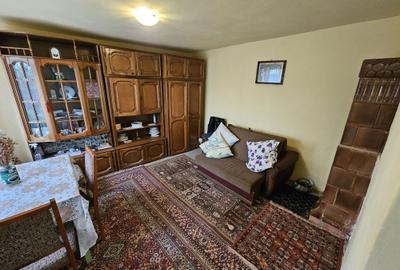 Casă cu 4 camere în Vișina