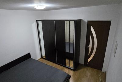 Apartament cu 3 camere semidecomandat în Central - 3
