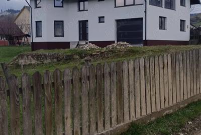 Casă cu 6 camere în Mănăstirea Humorului - 10