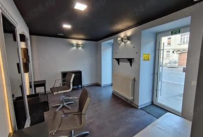 Spațiu comercial, de 40 mp, în Central - 6