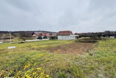 Teren de 725 mp, în Iorga - 3