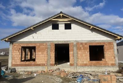 Casă cu 3 camere în Aleșd - 4