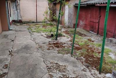 Casă cu 2 camere în Giulești - 1