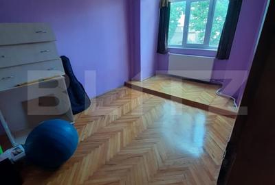 Apartament de vanzare, cu 3 camere, 70 mp, zona M16 - 4