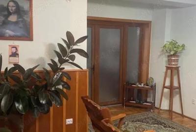 Casă cu Teren 91 Mp în Central - 15