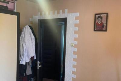 Apartament cu 3 camere, foarte spa?ios ?i bine compartimen - 8