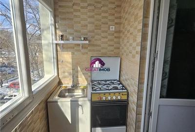 Garsonieră decomandată, mobilată în Titan - 6