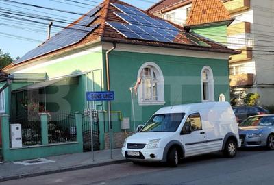 Casă cu 4 camere cu Teren 627 Mp în Central - 1