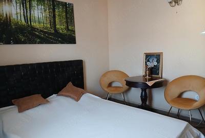 Apartament cu 4 camere decomandat în Găești - 7