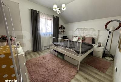 Casă cu 5 camere cu Teren 336 Mp în Șimnicu de Sus - 11