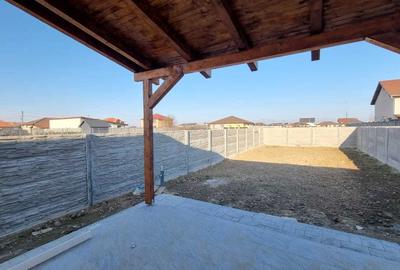 Casă cu 3 camere cu Teren 350 Mp în Șag