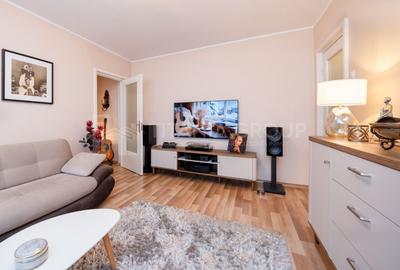 Apartament cu 3 camere semidecomandat în Tractorul - 15