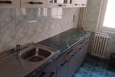 Apartament cu 3 camere decomandat în 1 Decembrie 1918
