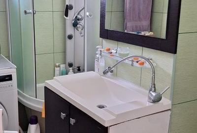 Apartament cu 3 camere decomandat în Fetești-Gară - 3