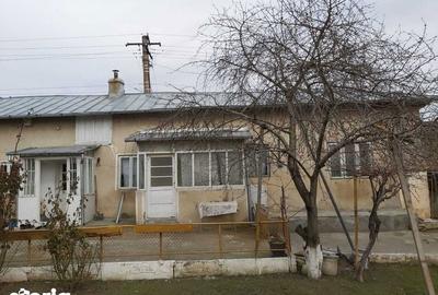 Casă cu 4 camere cu Teren 750 Mp în Hârșova - 5