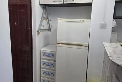 Garsonieră semidecomandată în CET - 4