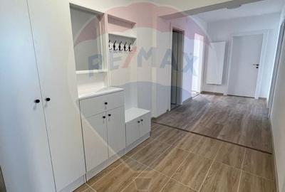 Apartament cu 4 camere decomandat, mobilat în Polivalentă - 9