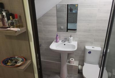 Casă cu 3 camere cu Canalizare în Central - 11