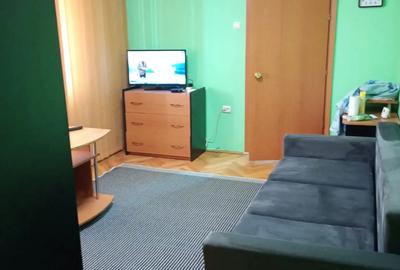 Garsonieră decomandată în Central - 1