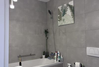 Apartament cu 3 camere semidecomandat, mobilat în Central - 9