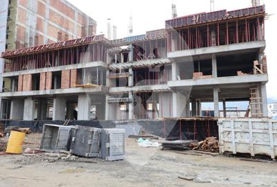 Apartament cu 4 camere decomandat în Calea București - 15