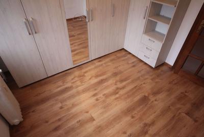 Apartament cu 3 camere decomandat, mobilat în Circumvalațiunii - 40