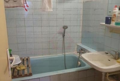 Eroii Revolutiei fix piata Progresu - 9