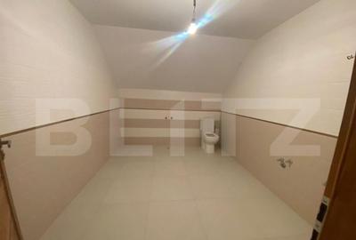 Casă cu 7 camere cu Teren 500 Mp în Central - 6