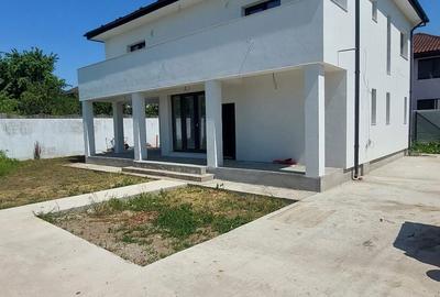 Casă cu 4 camere cu Teren 457 Mp în Central - 4