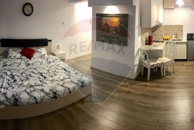 Garsonieră decomandată, mobilată în Central - 2