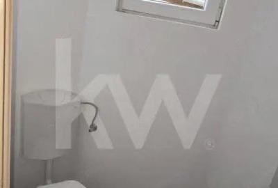 Casă cu 4 camere cu Canalizare în Central - 8