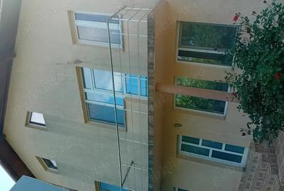 Inchiriez apartament in vila - 2