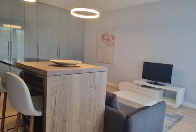 Inchiriez apartament  in bulvardul Iancu Nicolae. Prima inchiriere - 2