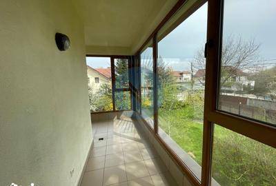 Casă cu 6 camere cu Teren 1000 Mp în Central