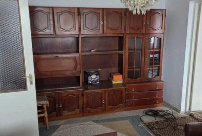 Apartament cu 3 camere semidecomandat în Vest - 1