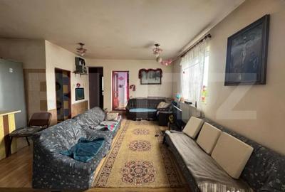 Casă cu 4 camere cu Teren 900 Mp în Central
