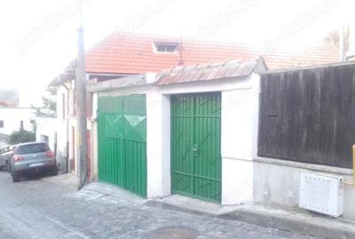 Vand casa cu curte si gradina in zona central istorica a Brasovului - 2