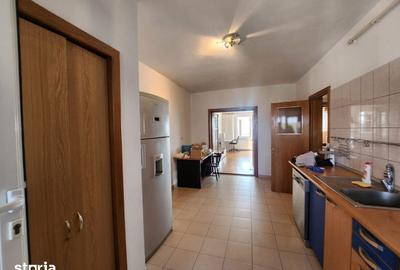 Apartament cu 5 camere decomandat în Craiovei - 19