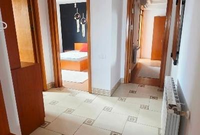 Apartament cu 3 camere decomandat, mobilat în Trocadero - 8