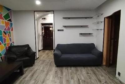 Apartament cu 2 camere semidecomandat, mobilat în Titan