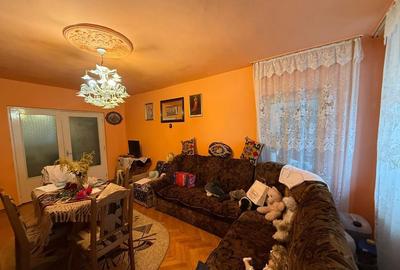 Apartament 3 camere,decomandat,etaj 1, Zona Balcescu - 7