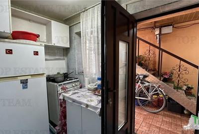 Casa individuala cu 8 camere in zona metrou Republica - 12